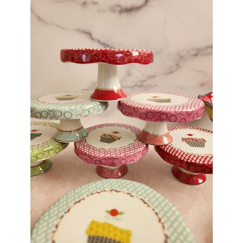 Julia Minasian ceramic cupcake stands pioneer women mini pie plate bundle Joyce